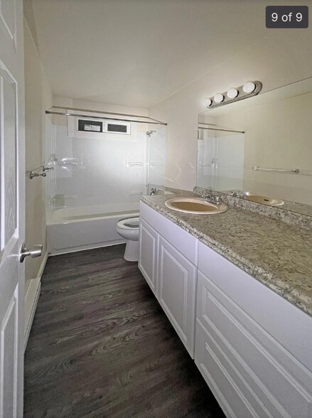 Building Photo - 130 166th St S