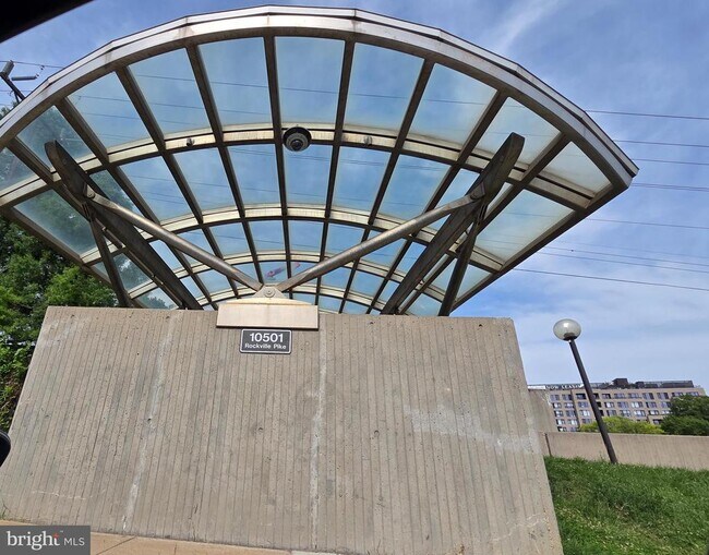 Building Photo - 10432 Rockville Pike