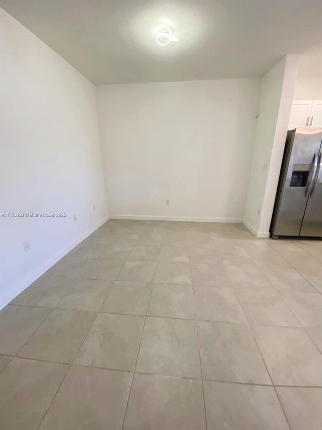 Building Photo - 18220 SW 148th Rd