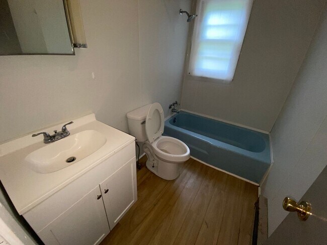 Building Photo - gree1910