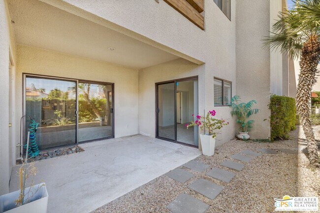 Building Photo - 255 S Avenida Caballeros