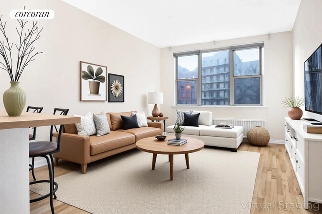 Building Photo - 2790 Broadway