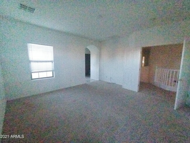 Building Photo - 1280 E Canyon Creek Dr