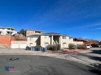 Building Photo - Great Condo on Evans Ridge