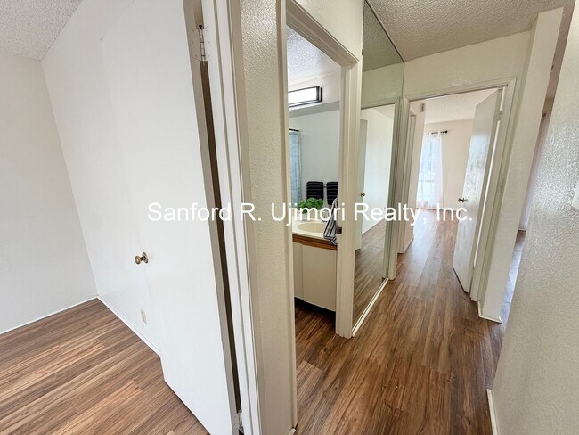 Building Photo - 94-102 Wali Place #H104