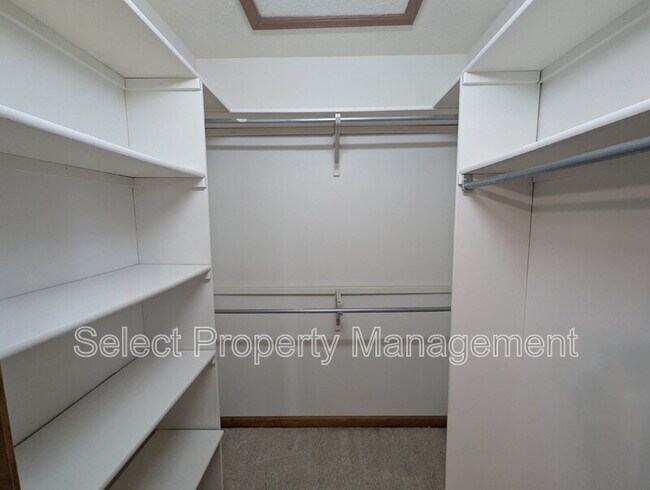 Building Photo - 10931 Smokey Ridge Pl