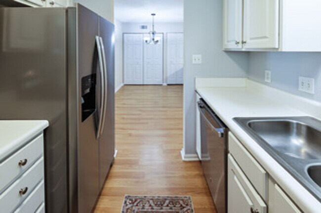 Building Photo - Condo for rent