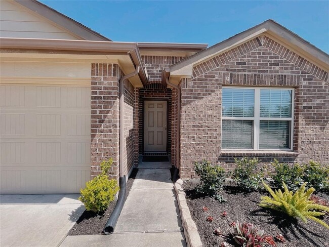 Building Photo - 8123 Carillon Way