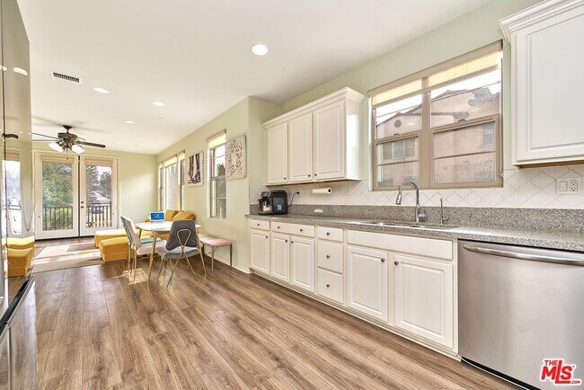 Building Photo - 11842 Nixon Ln