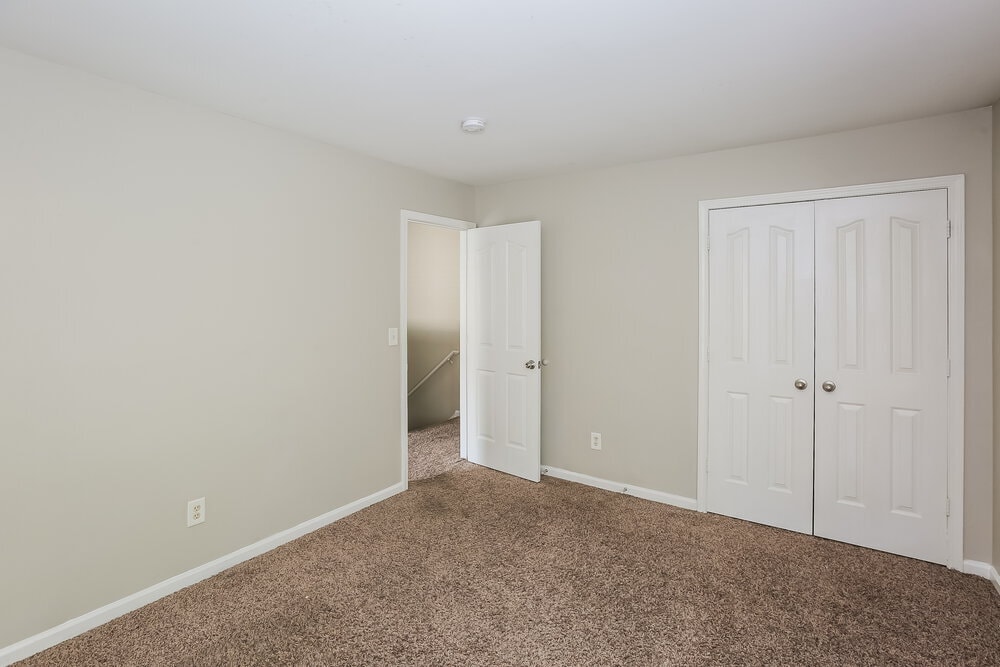 Building Photo - 1320 Bray Dr