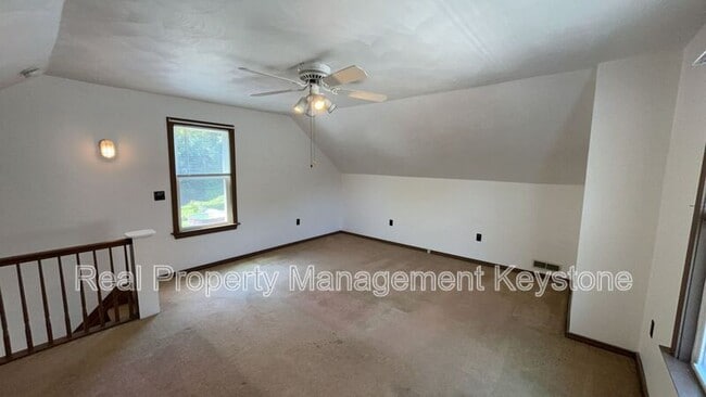 Building Photo - 1271 Lewis St