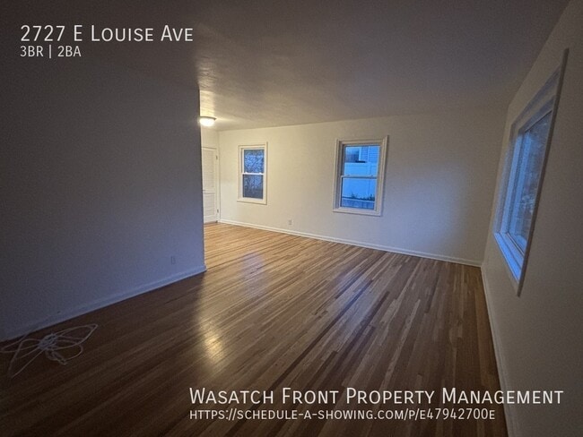 Building Photo - 2727 E Louise Ave