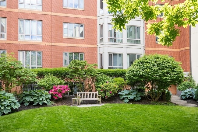 Building Photo - 29 Otis St