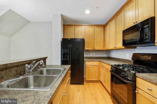 Building Photo - 4455 Beacon Grove Cir