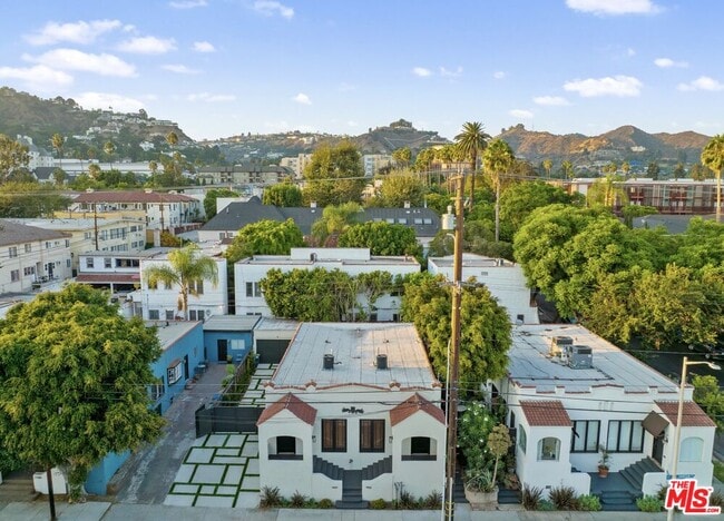 Building Photo - 7957 Fountain Ave