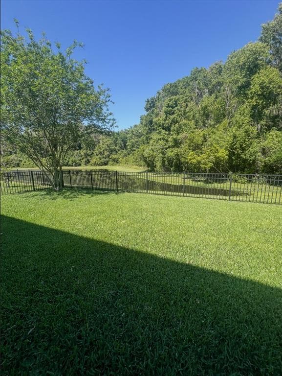 Building Photo - 1695 Ludington Ave