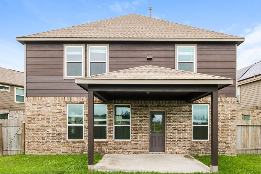 Building Photo - 23210 Snowy Ridge Dr