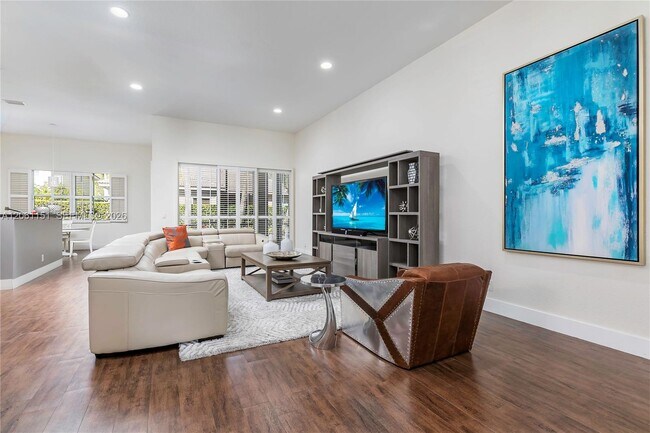 Building Photo - 1225 Skylark Dr