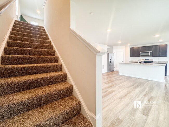 Building Photo - 561 Fawn Mdw Ln