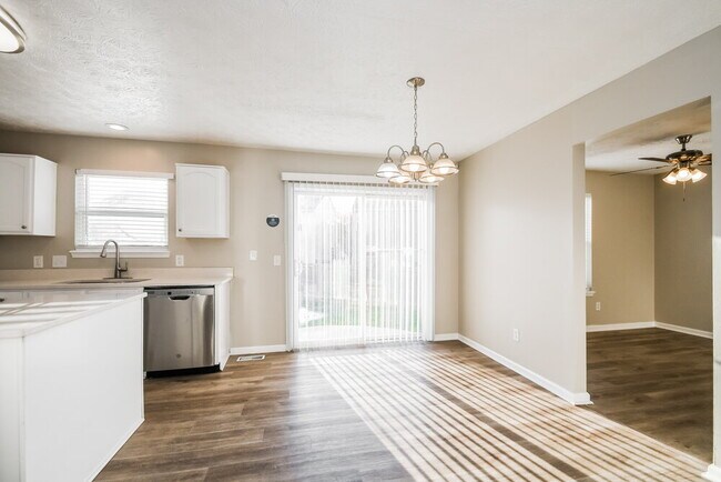 Building Photo - 8078 Carina Dr