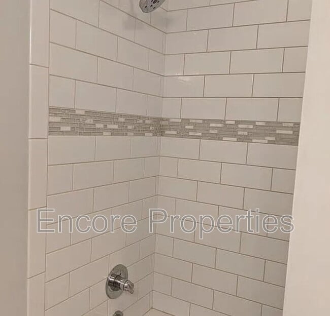 Building Photo - 814 Pamlico Dr