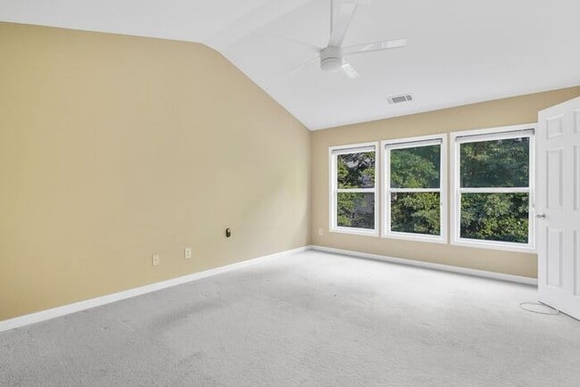 Building Photo - 477 Bridgeton Cove NE