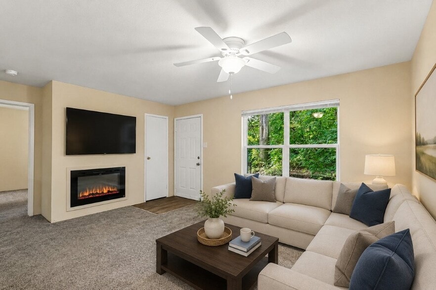 Building Photo - The Greens at Westgate Apartment Homes