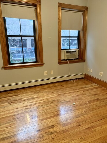 Primary Photo - 95 E Brookline St