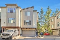 Building Photo - 309 S 47th St