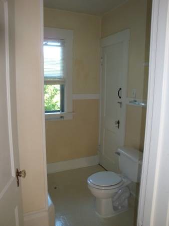 Bathroom - 1207 E 9th St