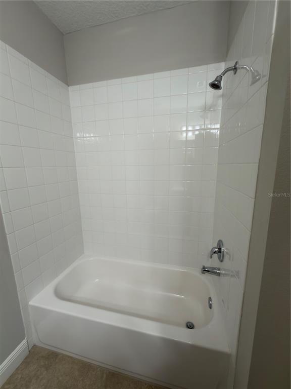 Building Photo - 15537 Honeybell Dr
