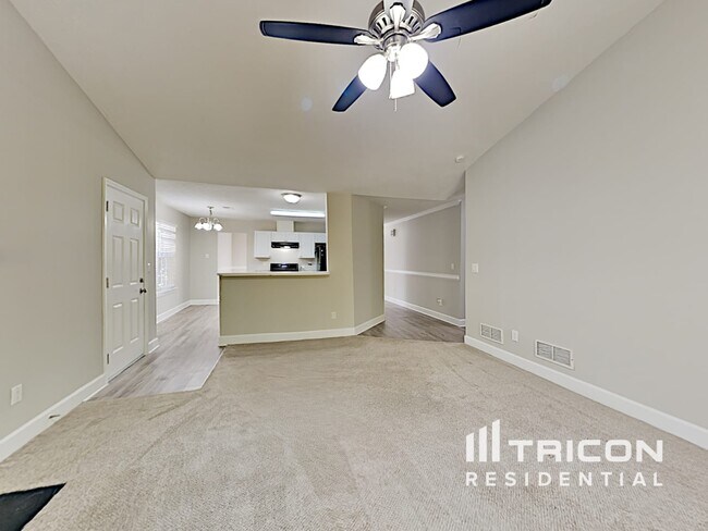 Building Photo - 2487 Archwood Way