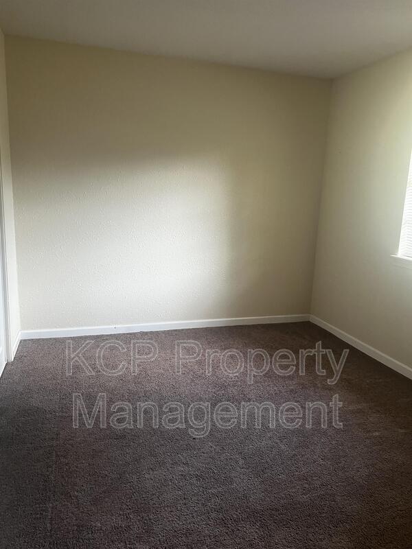 Building Photo - 2706 Rudy Rd