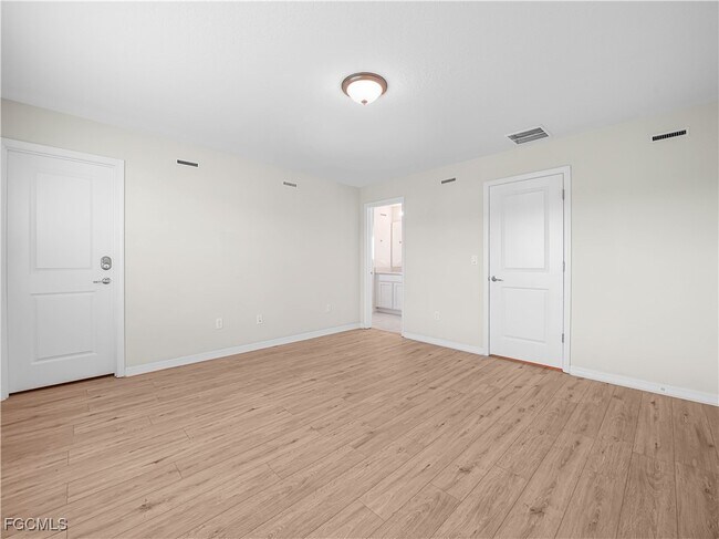 Building Photo - 4580 Sparkling Shell Ave