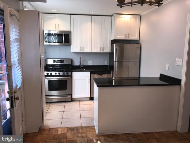 Building Photo - 2601 16th St S