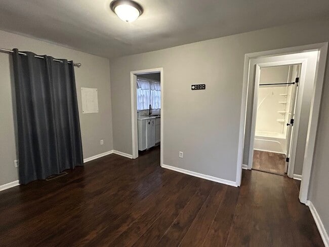 Building Photo - 3903 Newson Rd SW