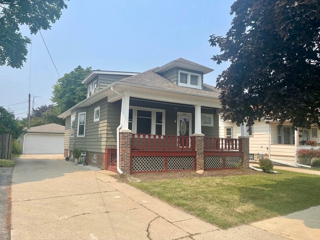 Primary Photo - 7540 23rd Ave