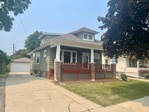Building Photo - 7540 23rd Ave