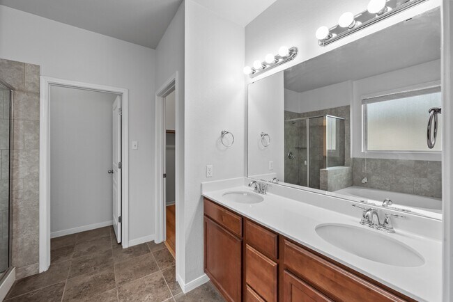 Building Photo - 519 Wyndham Hill Pkwy