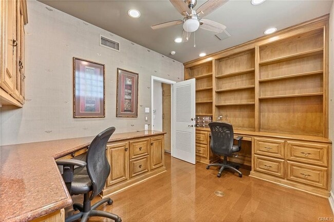 Building Photo - 1800 E Ocean Blvd