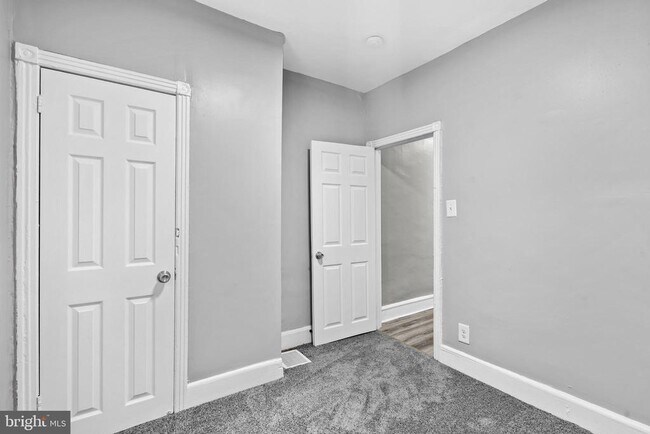 Building Photo - 2838 N Bambrey St
