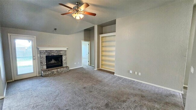 Building Photo - 6033 SE 83rd Pl