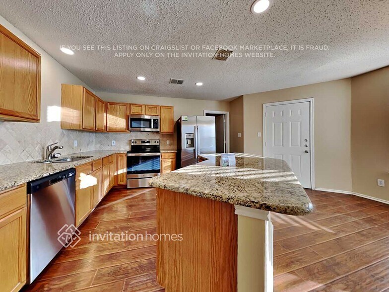 Building Photo - 2100 Collington Dr
