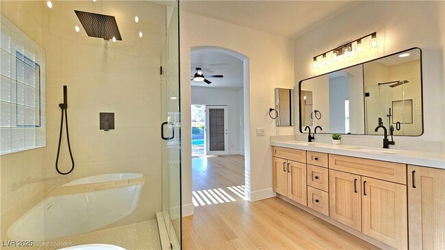 Building Photo - 3205 Townsend Hall Ct