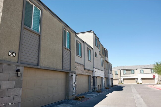 Building Photo - 1168 Heliodor Ave