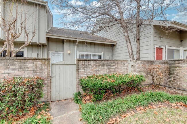 Building Photo - 12926 Greenway Chase Ct