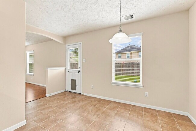 Building Photo - 12563 Chiswick Rd