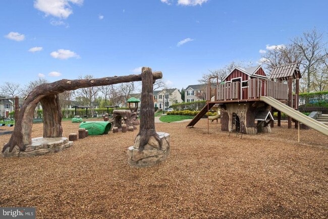 Building Photo - 25415 Morse Dr