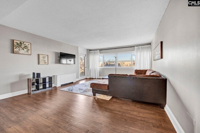 Building Photo - 1520 Senate St