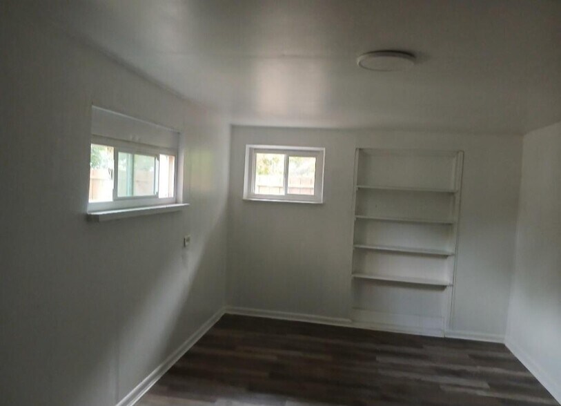 Building Photo - 6232 62nd Ave N